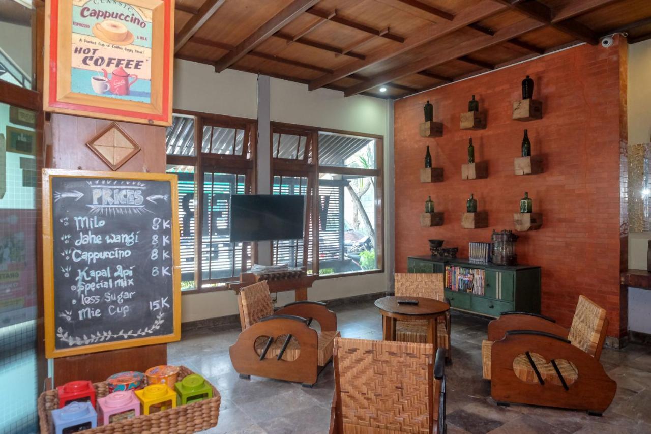 Urbanview Hotel Syariah Wisnugraha By Reddoorz Yogyakarta Esterno foto